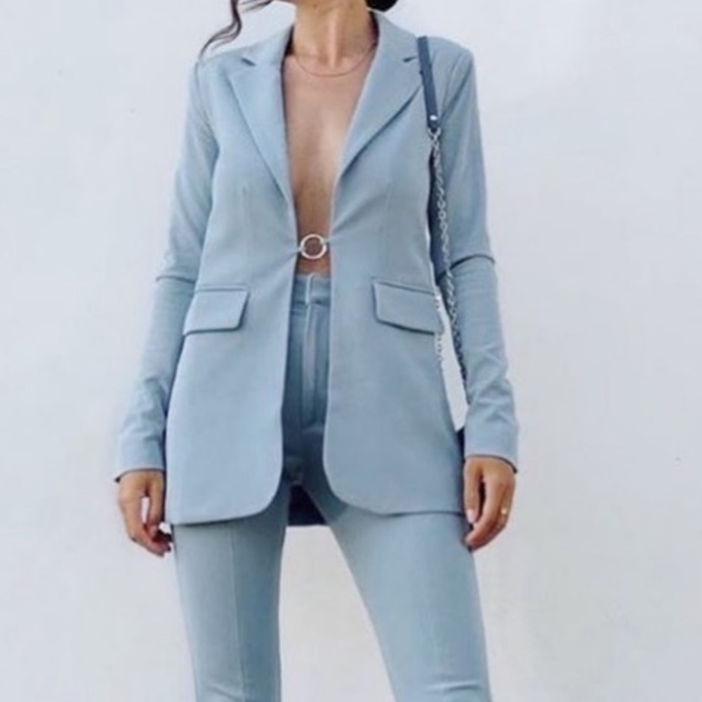 BRAND NEW NEVER WORN DANIELLE BERNSTEIN BLAZER SUIT